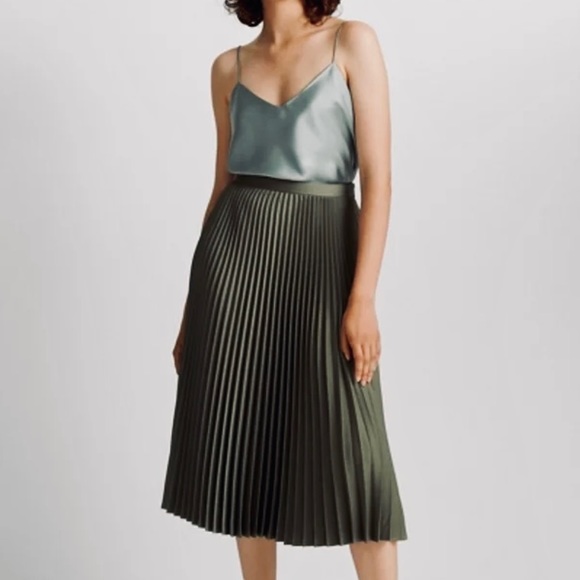 CLUB MONACO Annina Pleated Skirt - Picture 2 of 9